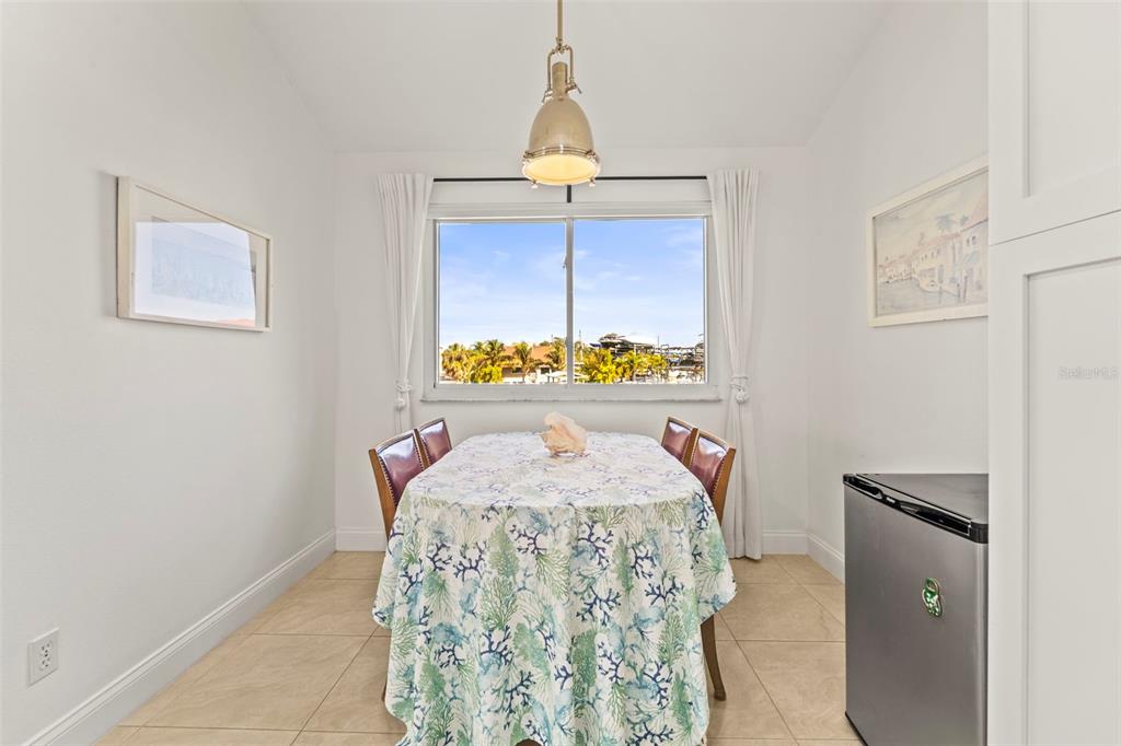 2385 Hanover Drive Dunedin, FL 34698 - Photo 57 of 87