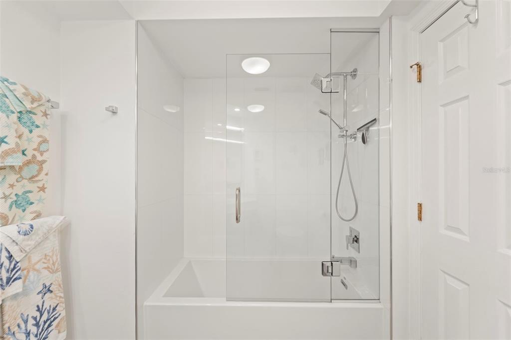 2385 Hanover Drive Dunedin, FL 34698 - Photo 63 of 87