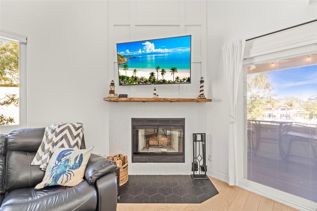 2385 Hanover Drive Dunedin, FL 34698 - Photo 10 of 87