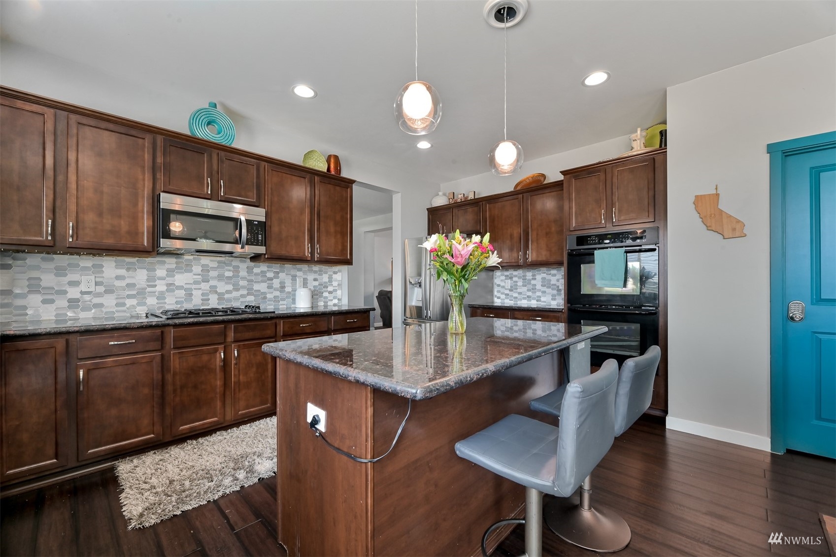 955 Lyle Ridge Circle Oak Harbor, WA 98277 - Photo 10 of 39 Gallery Image 10