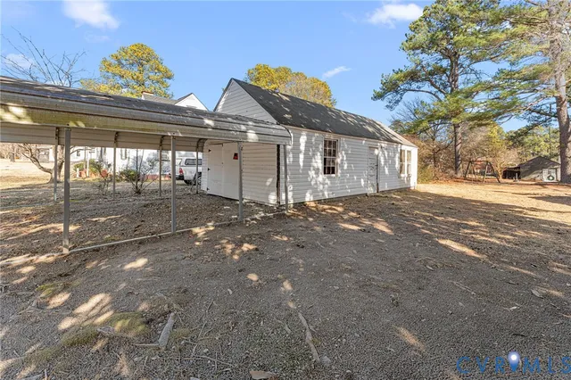 a view of a house with a park