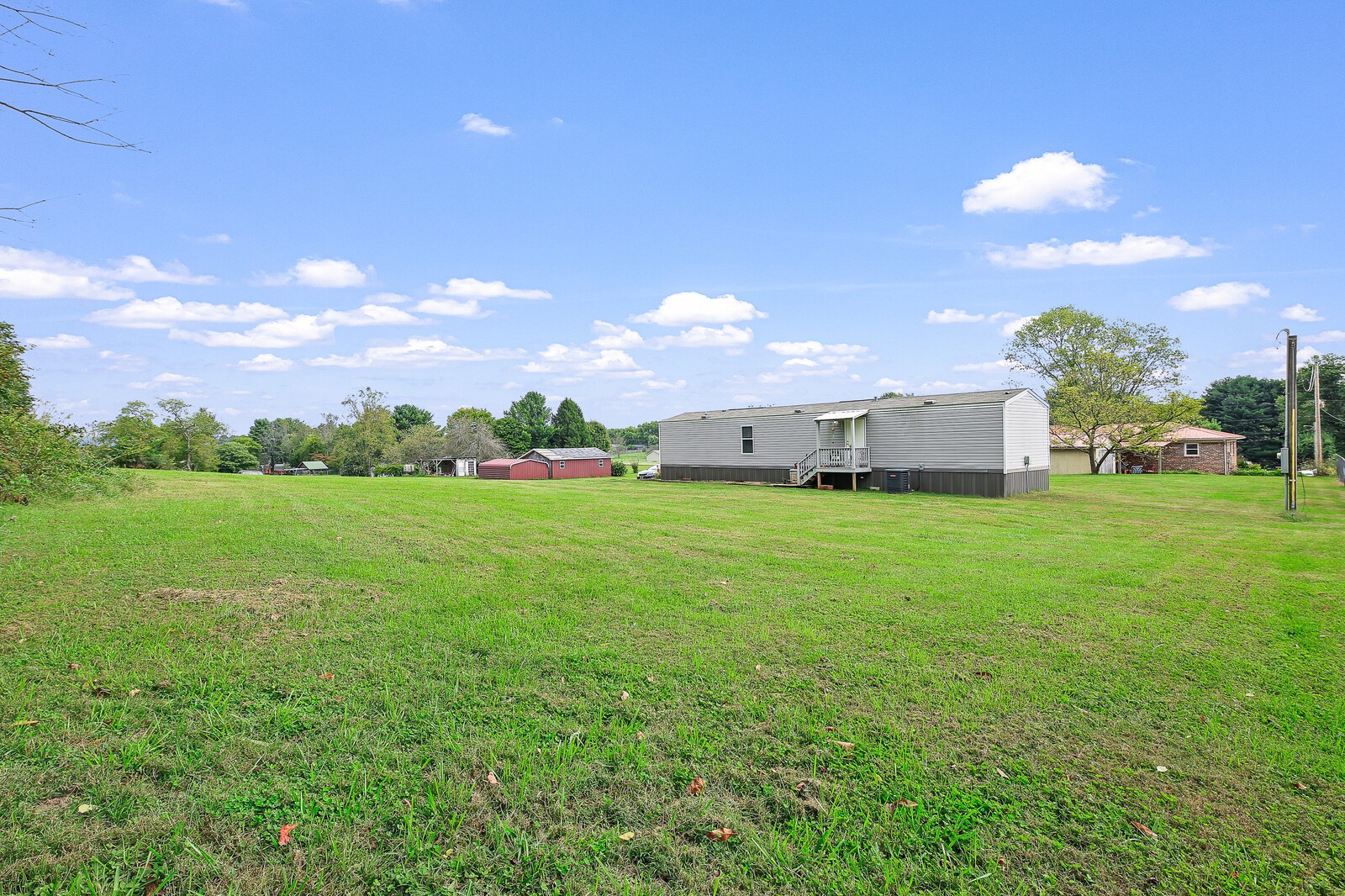 403 Hayes Subdivision Road Sparta, TN 38583 - Photo 3 of 31 Gallery Image 3