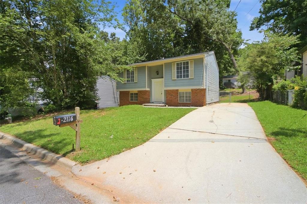 2116 Scarbrough Road Stone Mountain, GA 30088 - Photo 3 of 35