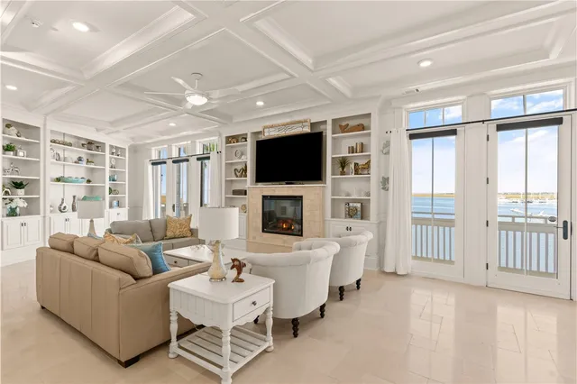 $8,490,000 | 316 Yacht Club Lane, St. Simons Island, GA 31522