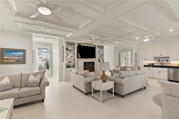 $8,490,000 | 316 Yacht Club Lane, St. Simons Island, GA 31522