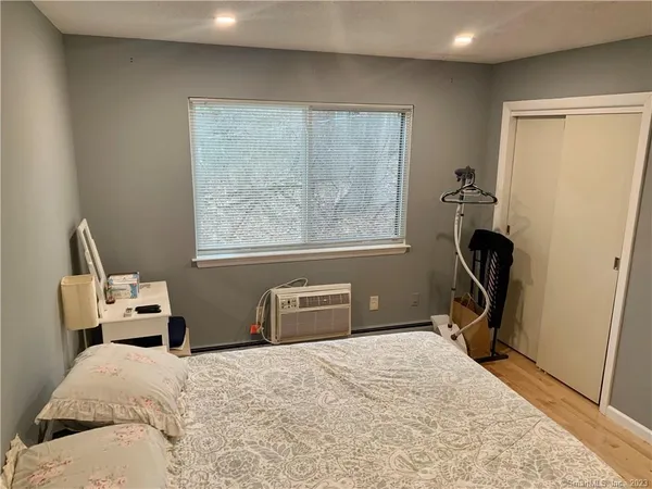 $1,800 | 3004 Madison Avenue, Unit C, Bridgeport, CT 06606