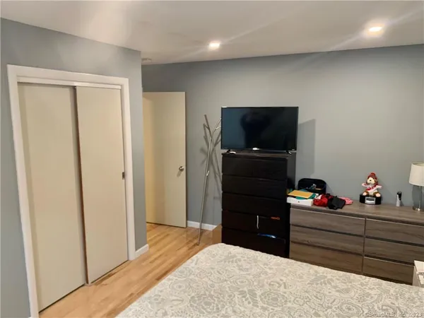 $1,800 | 3004 Madison Avenue, Unit C, Bridgeport, CT 06606