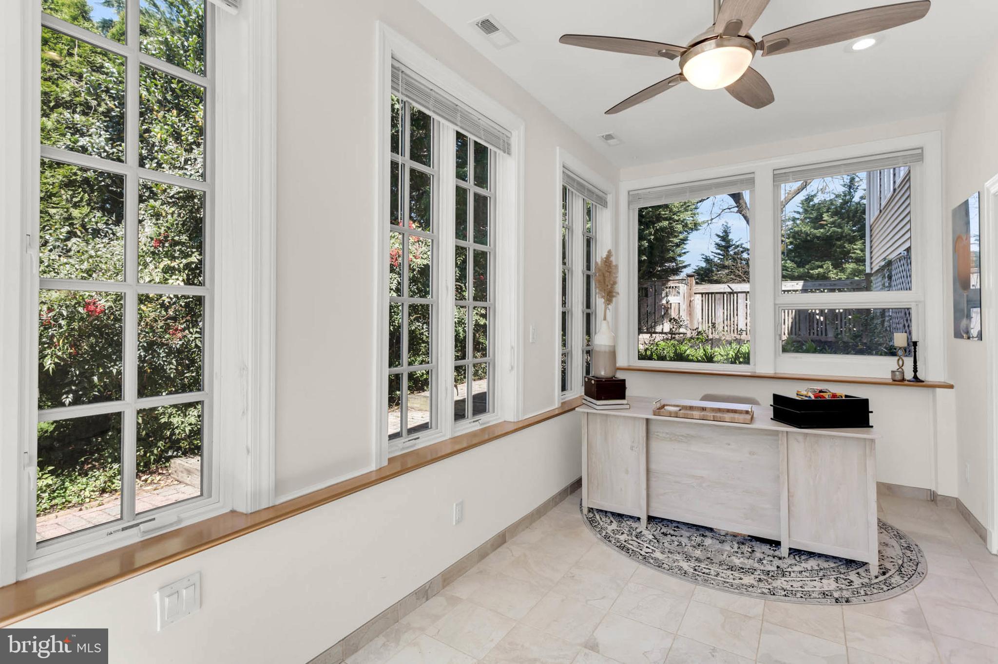 512 Tayman Drive Annapolis, MD 21403 - Photo 27 of 56 Sunroom/Office
