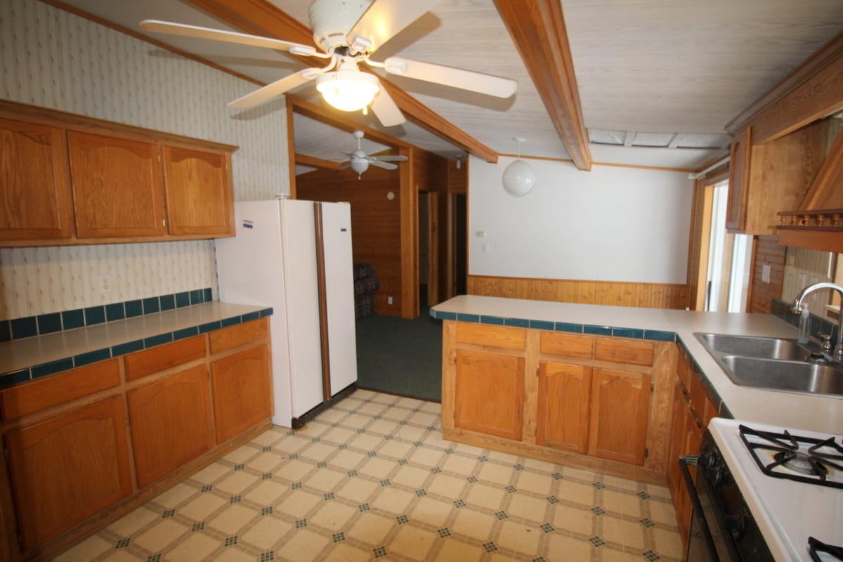 4586 Onaway Road Indian River, MI 49749 - Photo 17 of 27 Gallery Image 17