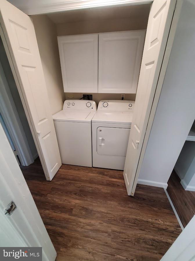 5 2nd Avenue Pemberton, NJ 08068 - Photo 7 of 11 a utility room with dryer and washer