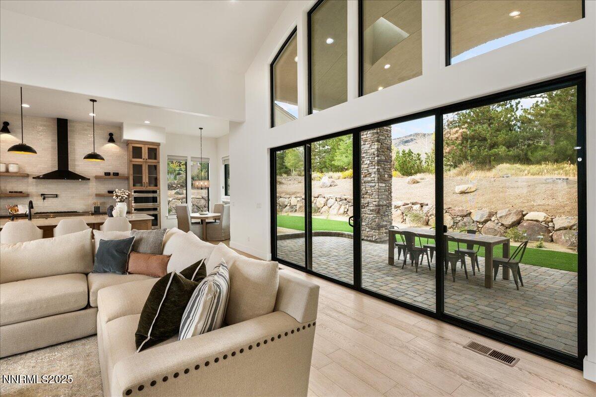 10755 Renegade Court Reno, NV 89511 - Photo 10 of 60 10-DSC_1846