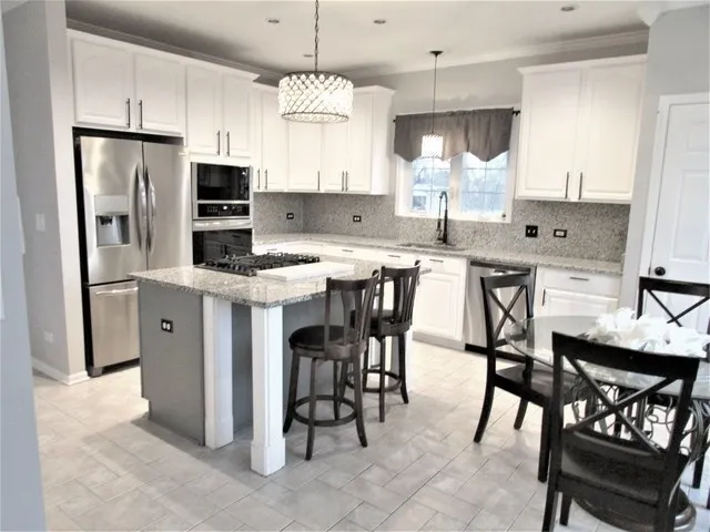 $539,900 | 18627 West Lazy Acre Road, Lake Villa, IL 60046