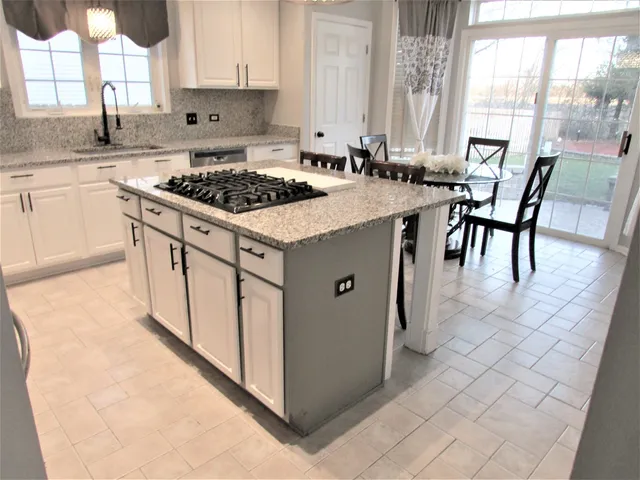 $539,900 | 18627 West Lazy Acre Road, Lake Villa, IL 60046