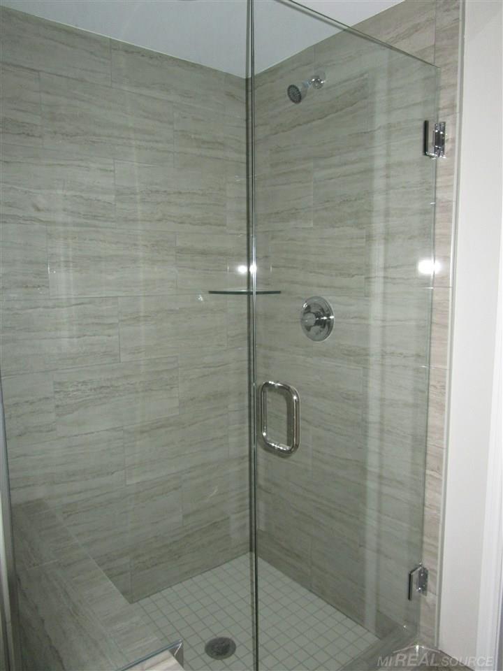 47384 Mariners New Baltimore, MI 48051 - Photo 14 of 19