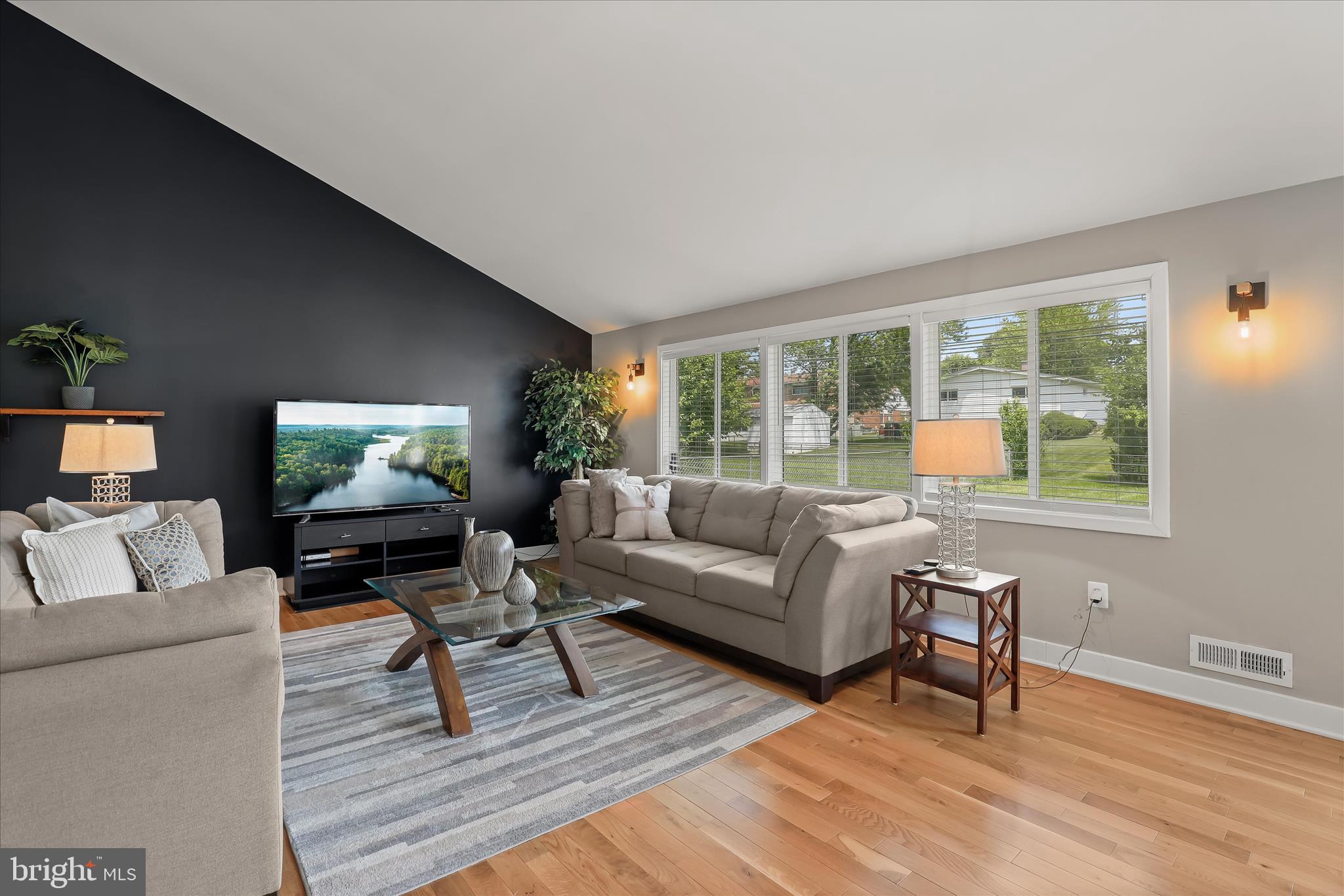 7442 Ricksway Road Baltimore, MD 21208 - Photo 6 of 48 Family Room