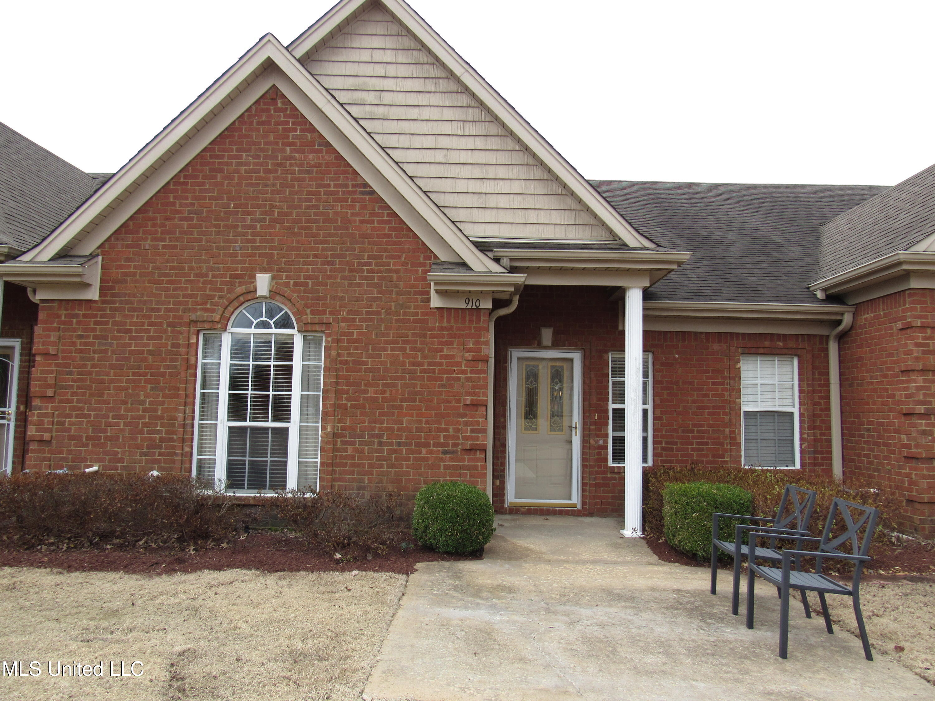 910 Cardinal Lane Hernando, MS 38632 - Photo 1 of 27 Front view