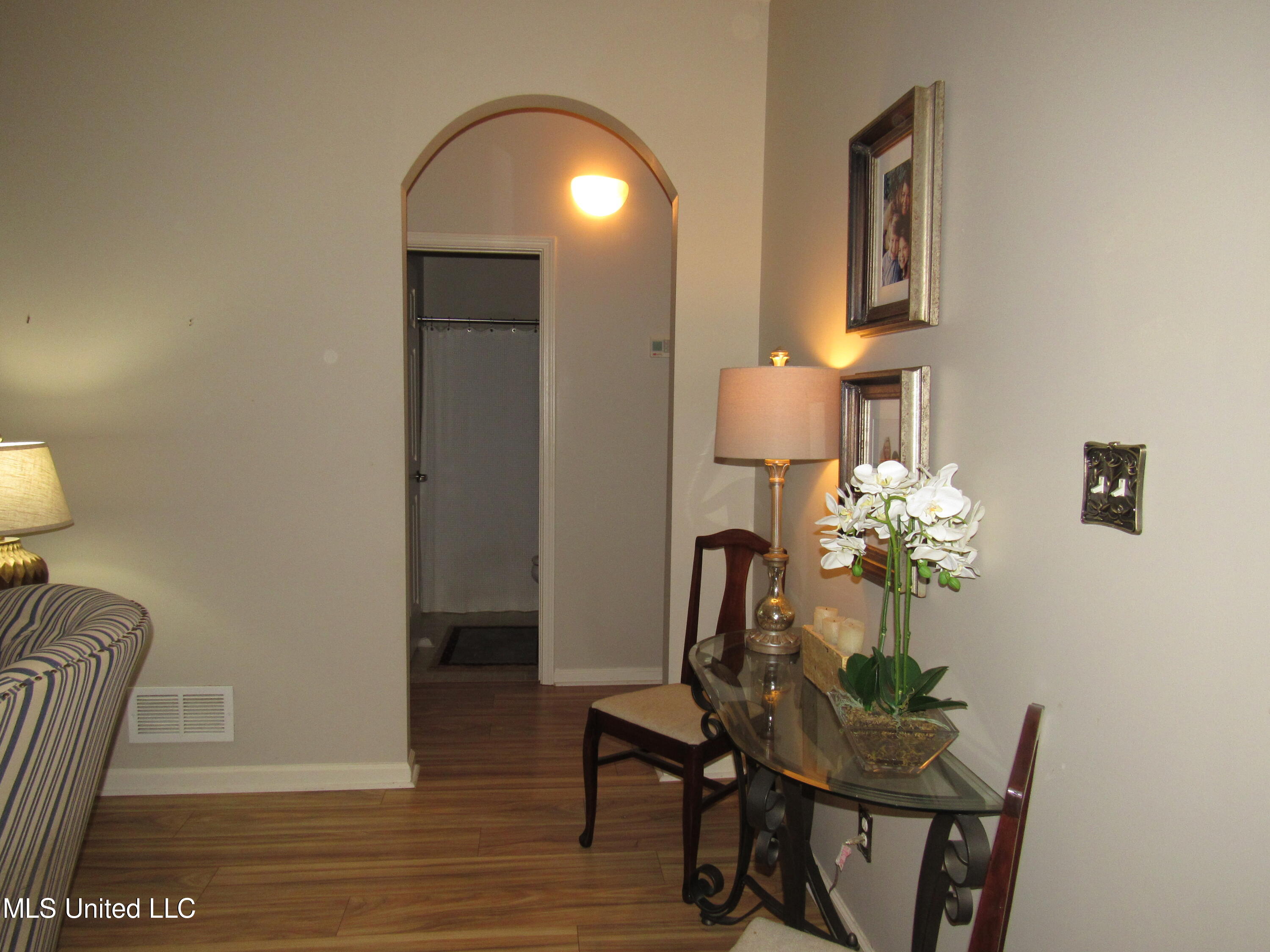 910 Cardinal Lane Hernando, MS 38632 - Photo 14 of 27 Living room view 1