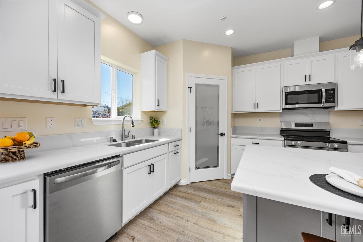 Undisclosed Address Tehachapi, CA 93561 - Photo 26 of 50