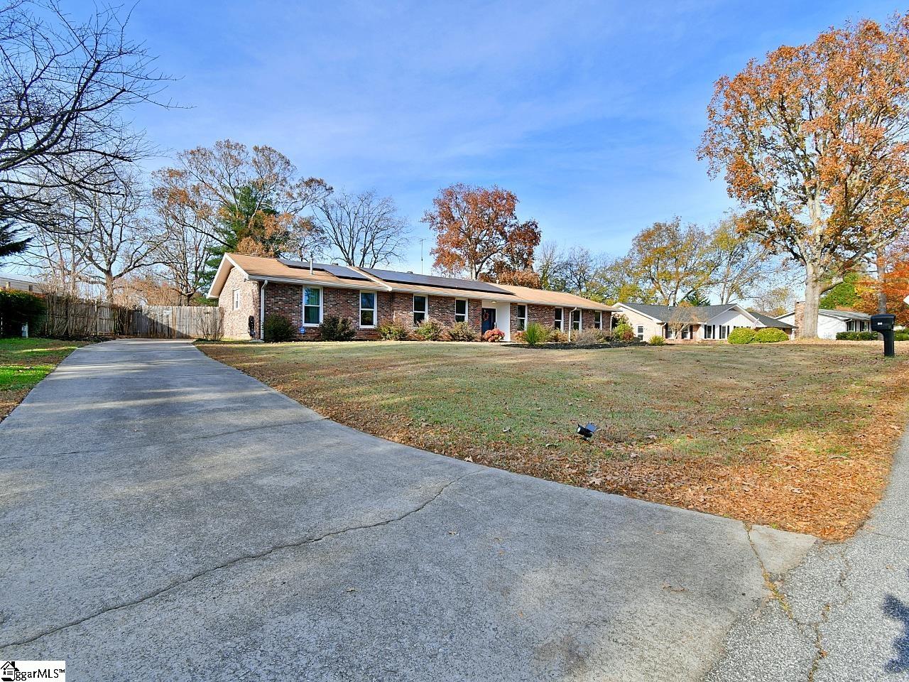 514 Brooks Road Mauldin, SC 29662 - Photo 2 of 36 Gallery Image 2