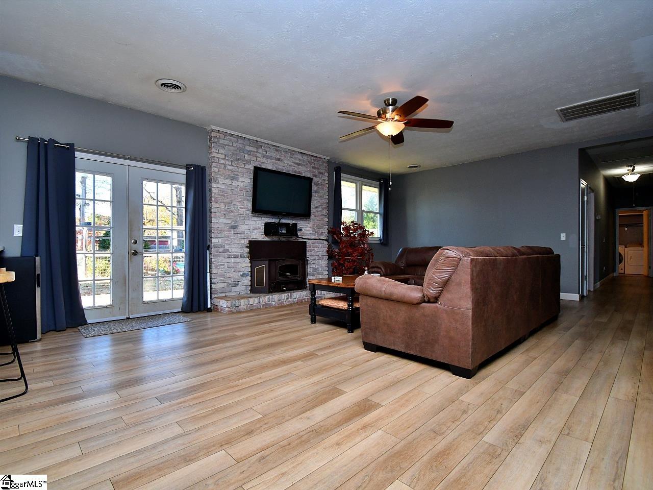514 Brooks Road Mauldin, SC 29662 - Photo 13 of 36 Gallery Image 13