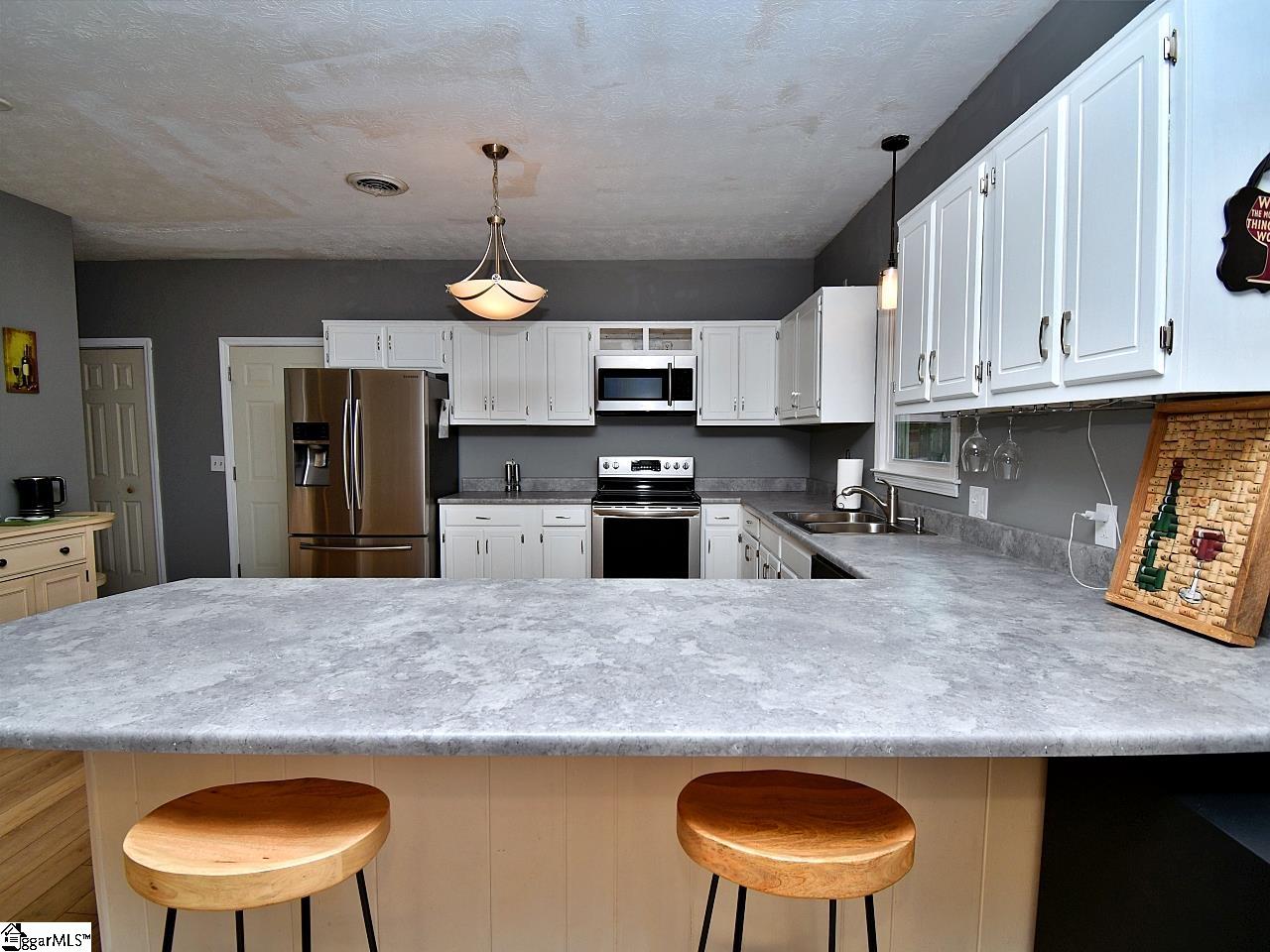 514 Brooks Road Mauldin, SC 29662 - Photo 14 of 36 Gallery Image 14