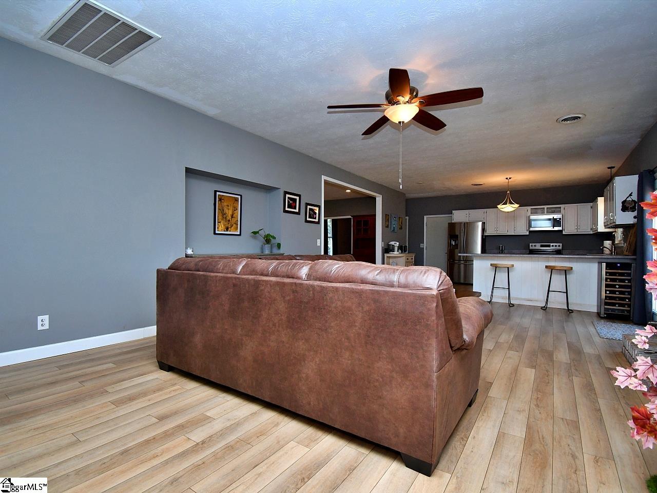 514 Brooks Road Mauldin, SC 29662 - Photo 16 of 36 Gallery Image 16