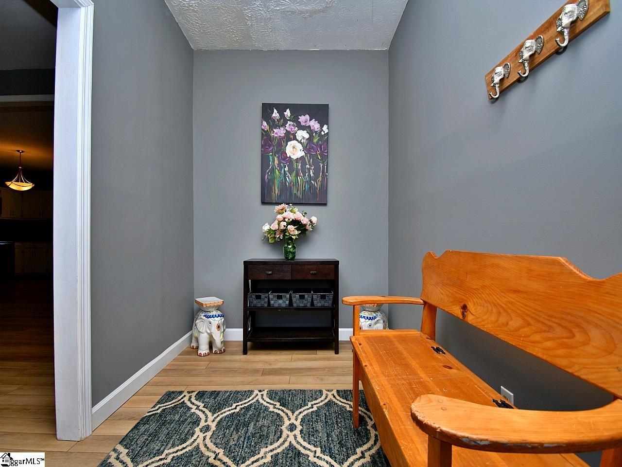 514 Brooks Road Mauldin, SC 29662 - Photo 3 of 36 Gallery Image 3