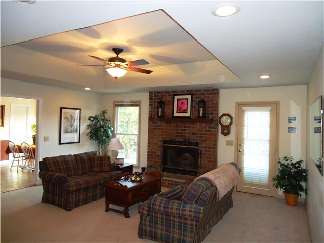 1817 Hidden Ridge Circle Mount Juliet, TN 37122 - Photo 8 of 20