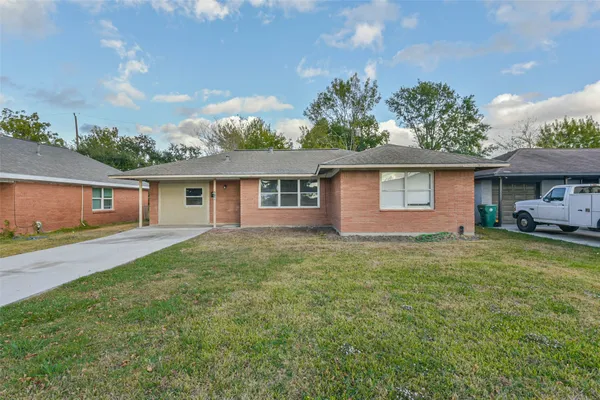 $159,990 | 2115 Dewberry Lane, Pasadena, TX 77502