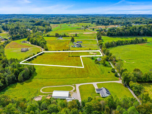 9999 Nora Belle Road London, KY 40741 - Photo 5 of 34 IMG_20251003_000500