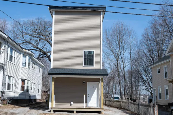 $750,000 | 27-31 Drummond Street, Auburn, ME 04210