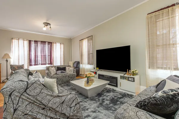 $750,000 | 27-31 Drummond Street, Auburn, ME 04210