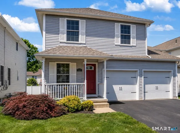 $469,900 | 104 Benjamin Court, Unit 104, Windsor, CT 06095