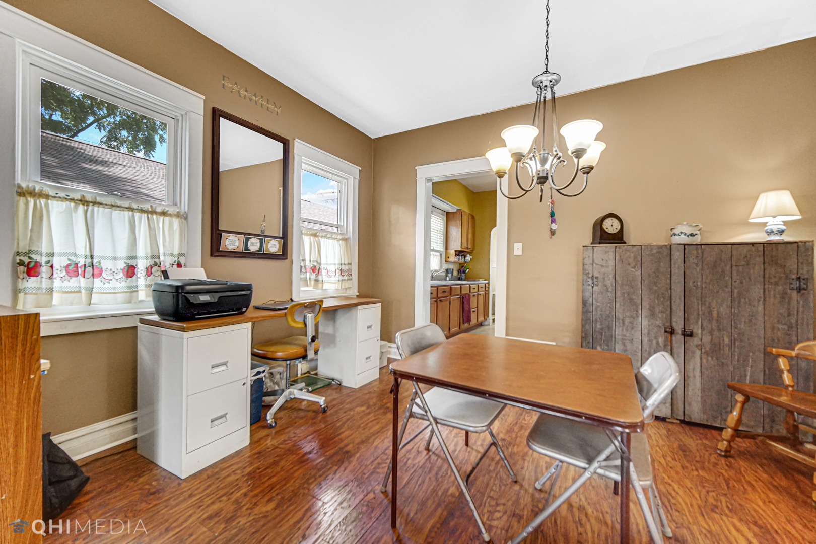 520 North Reed Street Joliet, IL 60435 - Photo 13 of 23 a view of kitchen and dining room