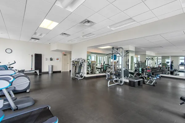 $4,900 | 10 East Delaware Place, Unit 14A, Chicago, IL 60611