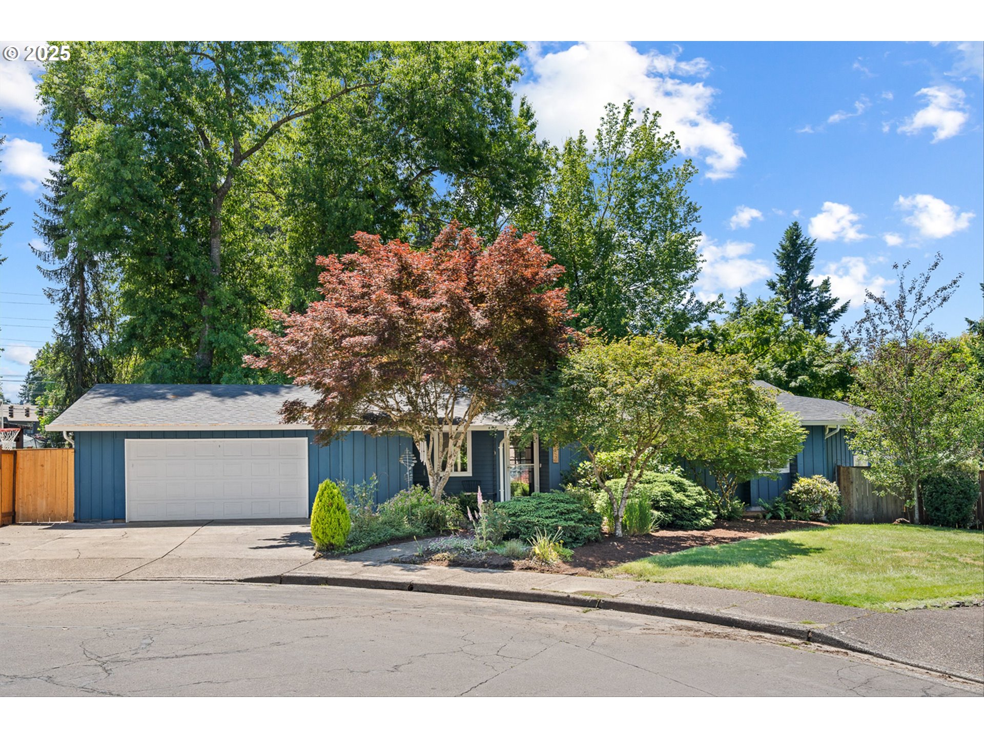 9142 Southwest Raritan Court Tualatin, OR 97062 - Photo 1 of 20 Gallery Image 1