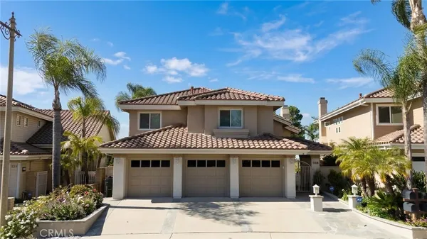 $1,899,000 | 518 South Laureltree Drive, Anaheim, CA 92808