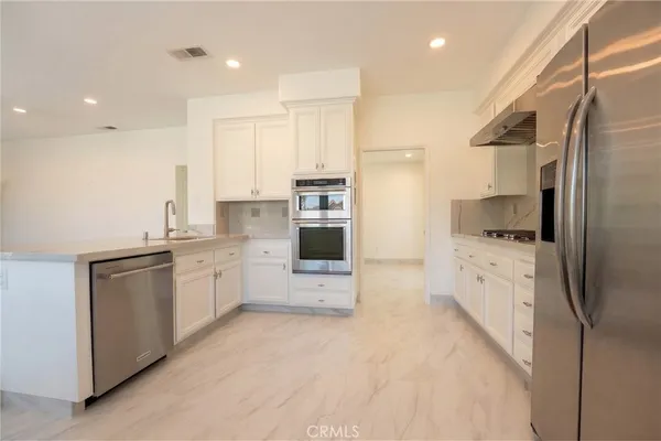 $1,899,000 | 518 South Laureltree Drive, Anaheim, CA 92808