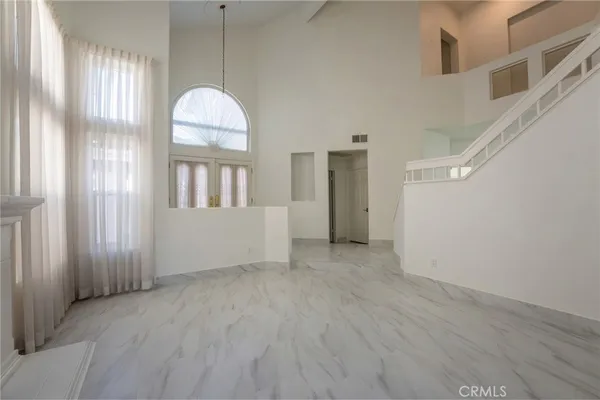 $1,899,000 | 518 South Laureltree Drive, Anaheim, CA 92808