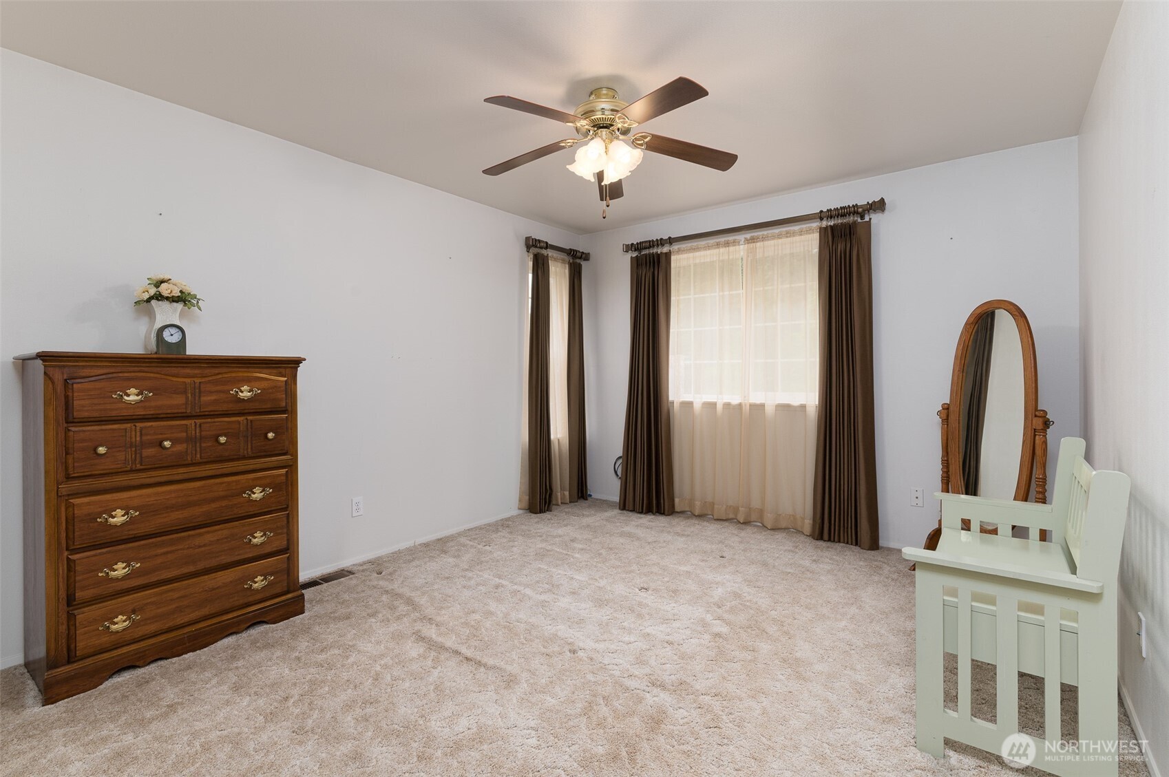 5860 Bell Creek Road Deming, WA 98244 - Photo 20 of 39 a view of a livingroom with a cabinet and a chandelier