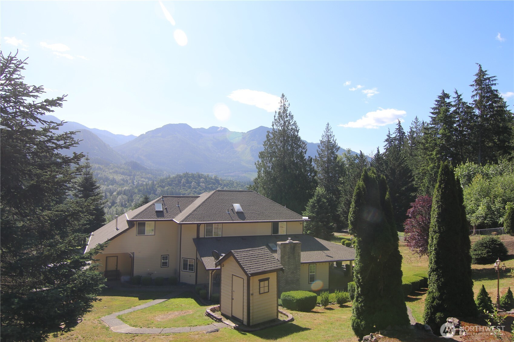 5860 Bell Creek Road Deming, WA 98244 - Photo 27 of 39 a view of a town with residential houses