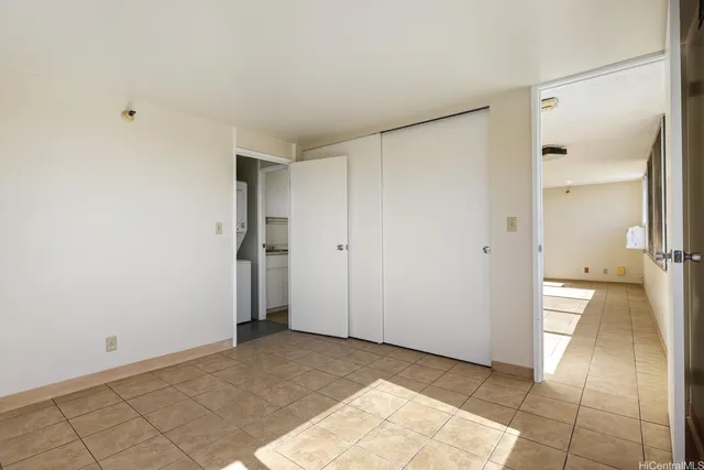 $1,900 | 1060 Kamehameha Highway, Unit 3302A, Pearl City, HI 96782