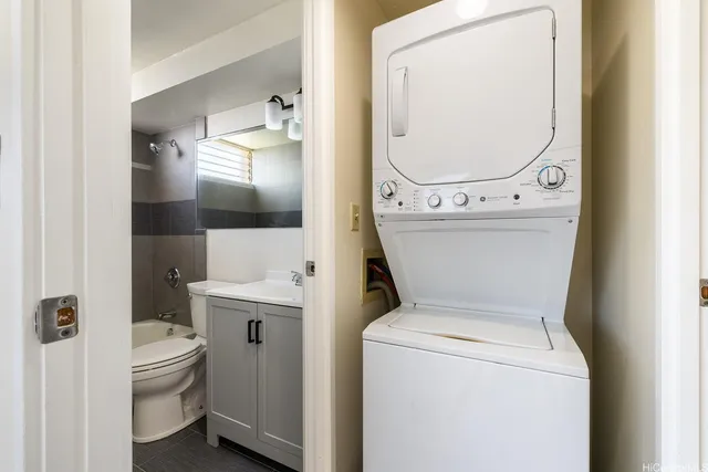 $1,900 | 1060 Kamehameha Highway, Unit 3302A, Pearl City, HI 96782