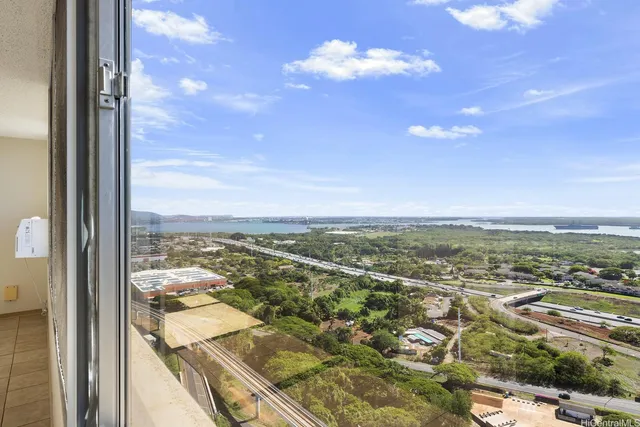 $1,900 | 1060 Kamehameha Highway, Unit 3302A, Pearl City, HI 96782