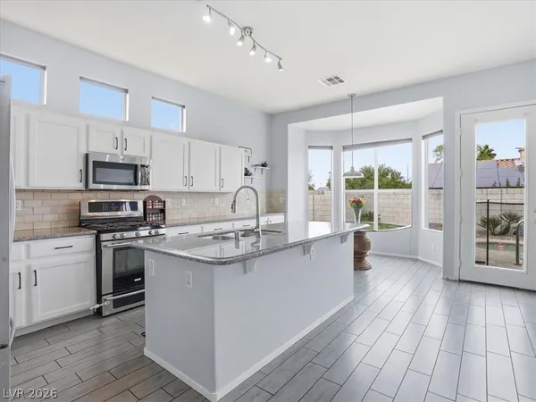 $3,350 | 1562 Harwood Avenue, Henderson, NV 89012