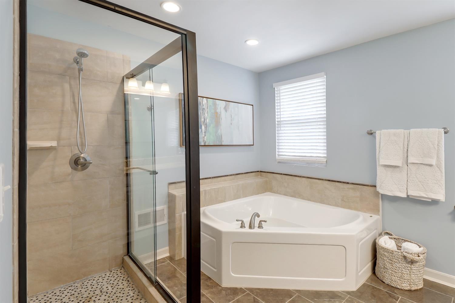4606 Sycamore Road Cincinnati, OH 45242 - Photo 21 of 41 Gallery Image 21
