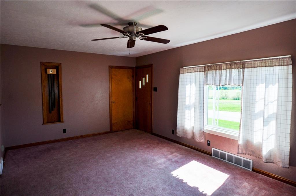185 Neupert Road Cabot, PA 16023 - Photo 3 of 15