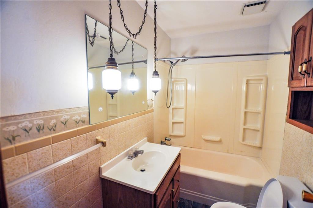 185 Neupert Road Cabot, PA 16023 - Photo 9 of 15
