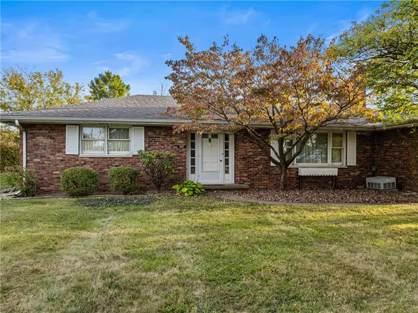 $365,000 | 502-504 East Jasper Street, Paris, IL 61944