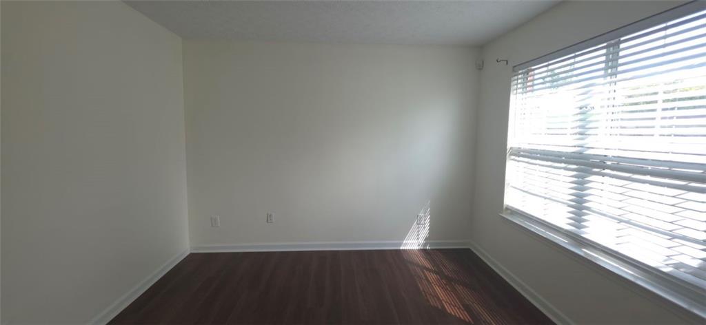 2895 Gallery Grove Snellville, GA 30039 - Photo 3 of 24